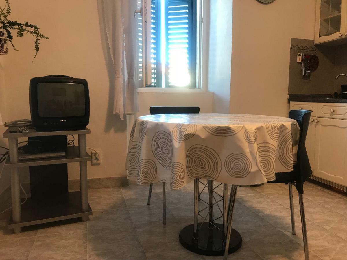 Apartman Gracin Primosten Ngoại thất bức ảnh